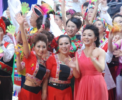 策劃編導央視大型演出