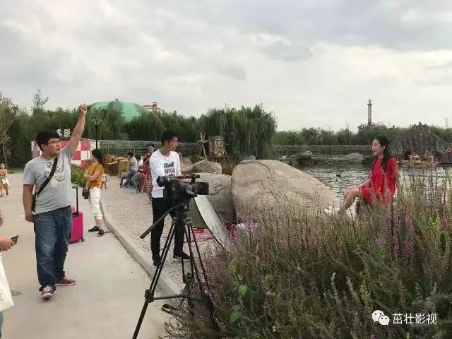 《風(fēng)箏的翅膀》MV