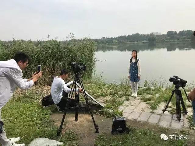 《風(fēng)箏的翅膀》MV